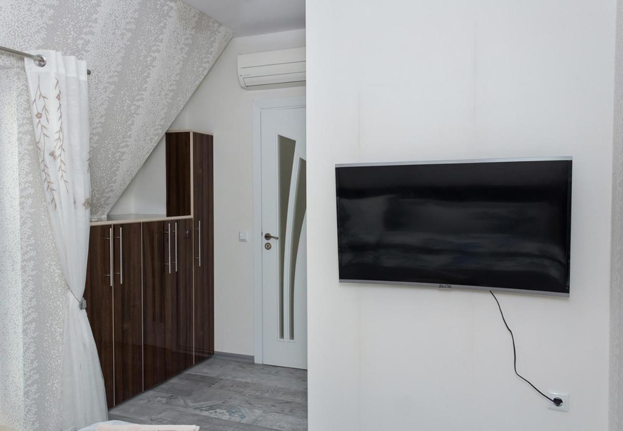Acrylic & Pastel Apartments Varna Exterior photo