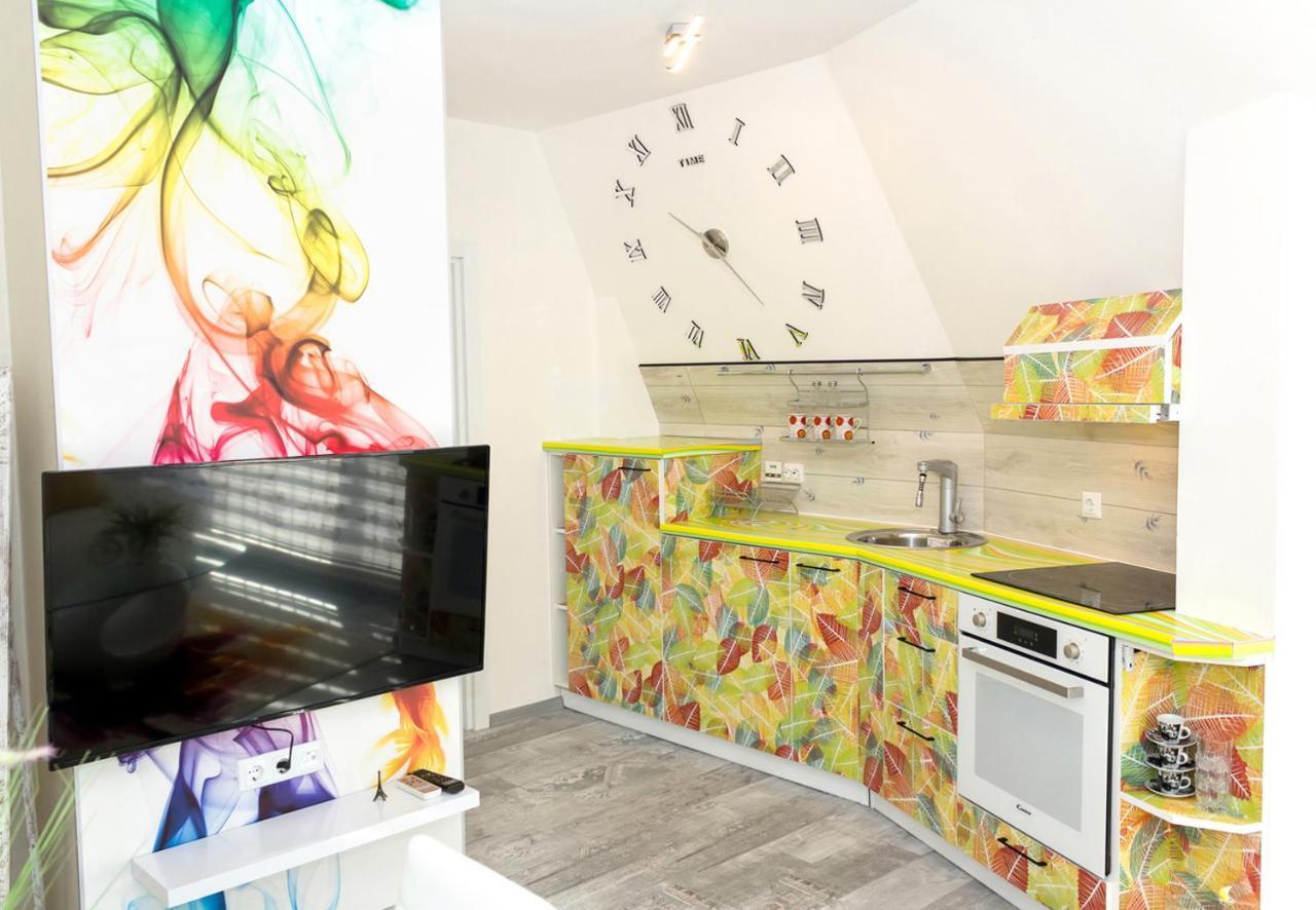 Acrylic & Pastel Apartments Varna Exterior photo